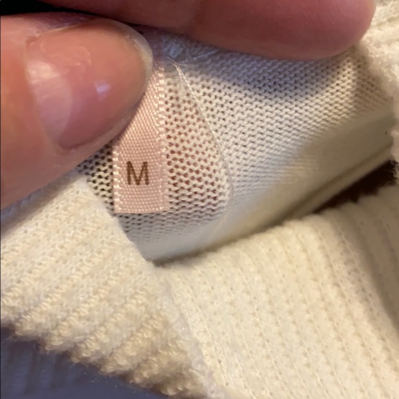 Top - Picture 4 of 4